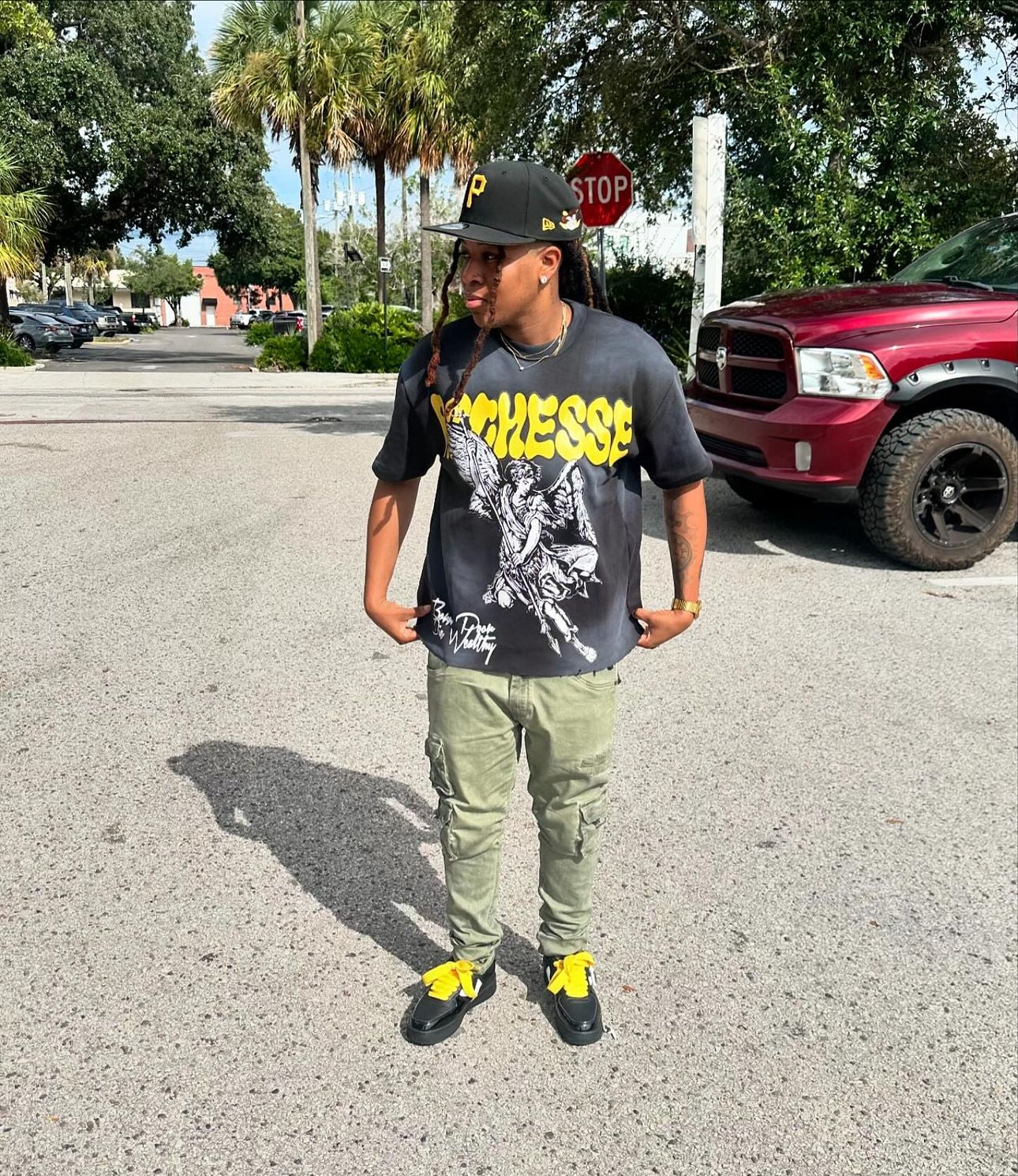 Black/yellow Angel Tee (regular fit)